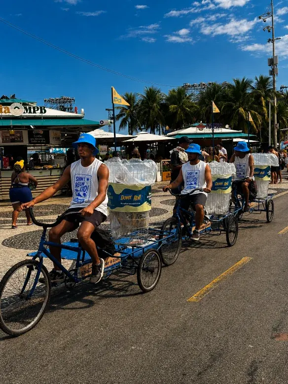 Bikedoor da Exfera Mídia em campanha de rua — foto 1