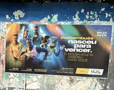 Painel Social da Exfera Mídia com campanha Bolsa Atleta em comunidade