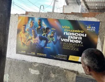Projeto especial de ativação de marca da Exfera Mídia na Vila Cruzeiro, Rio de Janeiro